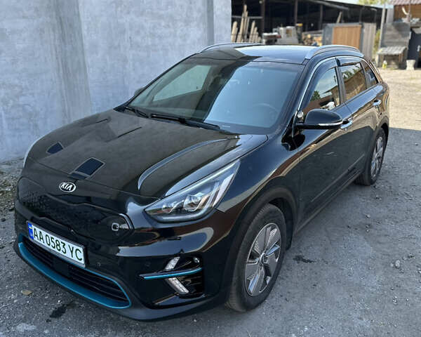 Черный Киа Niro, объемом двигателя 0 л и пробегом 94 тыс. км за 18600 $, фото 56 на Automoto.ua