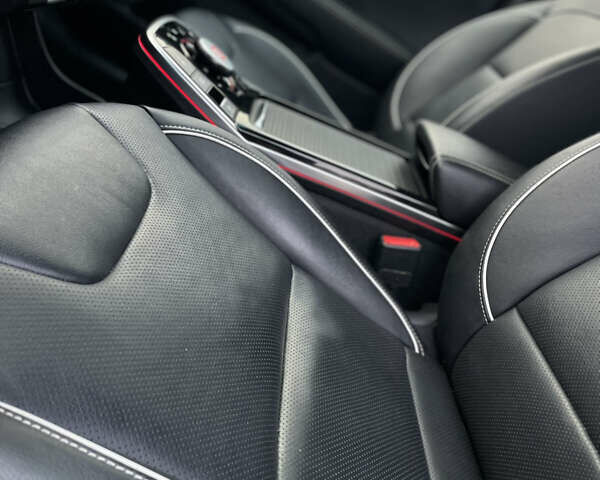 Киа Niro 2020 в Дрогобыче на Automoto.ua Черный Киа Niro, объемом двигателя 0 л и пробегом 148 тыс. км за 19799 $, фото 44 на Automoto.ua