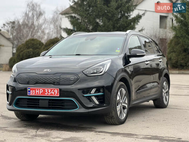 Чорний Кіа Niro, об'ємом двигуна 0 л та пробігом 140 тис. км за 17999 $, фото 4 на Automoto.ua