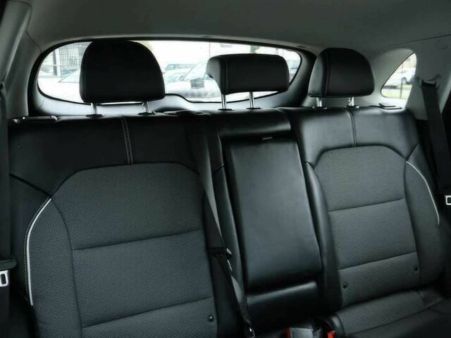 Черный Киа Niro, объемом двигателя 0 л и пробегом 46 тыс. км за 10500 $, фото 9 на Automoto.ua