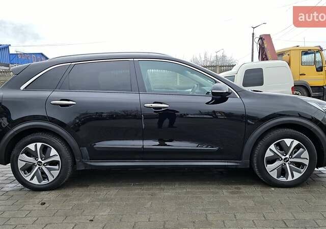 Черный Киа Niro, объемом двигателя 0 л и пробегом 139 тыс. км за 19800 $, фото 8 на Automoto.ua