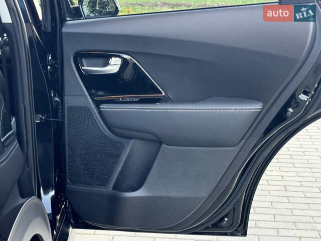 Черный Киа Niro, объемом двигателя 0 л и пробегом 50 тыс. км за 23499 $, фото 65 на Automoto.ua