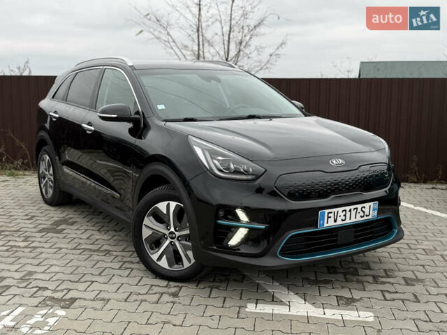 Черный Киа Niro, объемом двигателя 0 л и пробегом 61 тыс. км за 19300 $, фото 1 на Automoto.ua