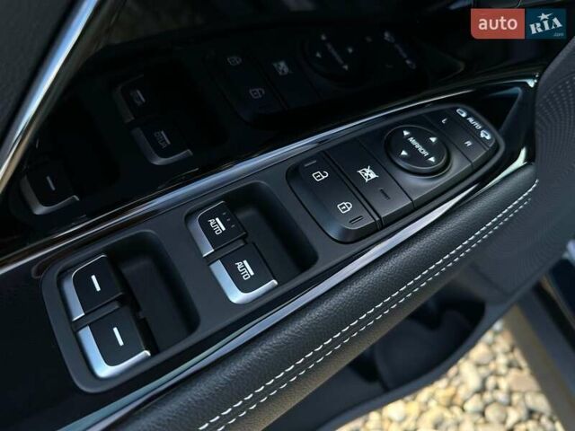 Киа Niro 2020 в Львове на Automoto.ua Черный Киа Niro, объемом двигателя 0 л и пробегом 68 тыс. км за 23200 $, фото 5 на Automoto.ua