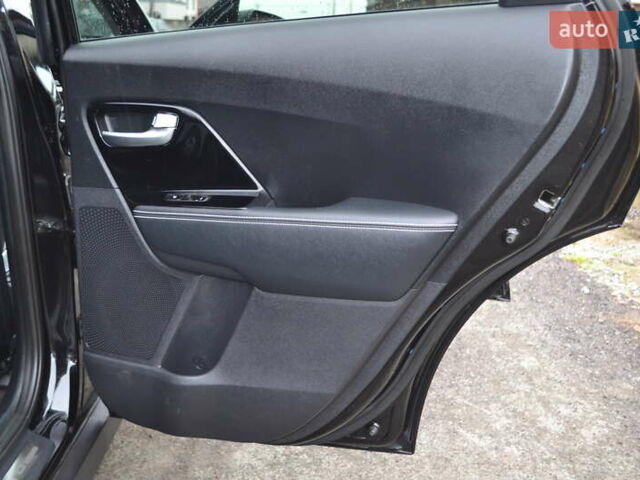 Чорний Кіа Niro, об'ємом двигуна 0 л та пробігом 169 тис. км за 18450 $, фото 47 на Automoto.ua