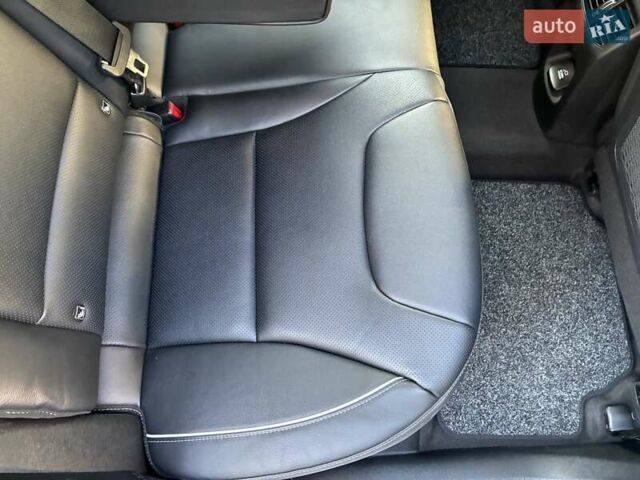 Черный Киа Niro, объемом двигателя 0 л и пробегом 105 тыс. км за 20500 $, фото 54 на Automoto.ua