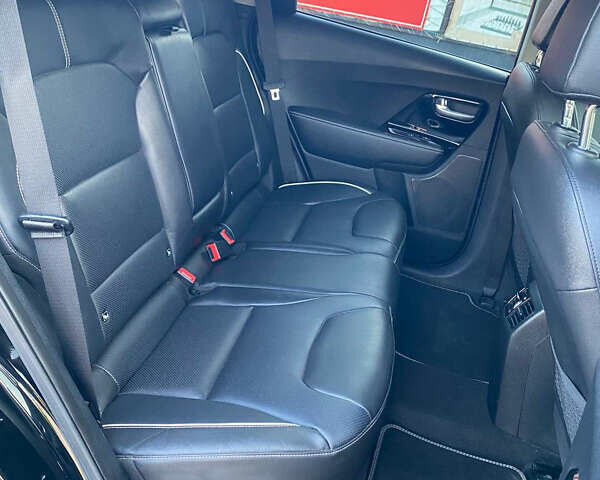 Черный Киа Niro, объемом двигателя 0 л и пробегом 152 тыс. км за 19200 $, фото 43 на Automoto.ua