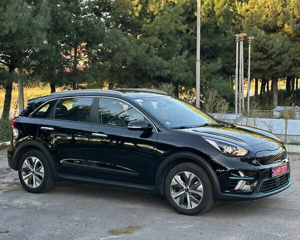 Черный Киа Niro, объемом двигателя 0 л и пробегом 112 тыс. км за 18750 $, фото 7 на Automoto.ua