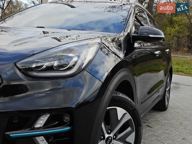 Чорний Кіа Niro, об'ємом двигуна 0 л та пробігом 115 тис. км за 20700 $, фото 1 на Automoto.ua