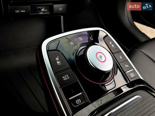 Черный Киа Niro, объемом двигателя 0 л и пробегом 115 тыс. км за 19999 $, фото 43 на Automoto.ua