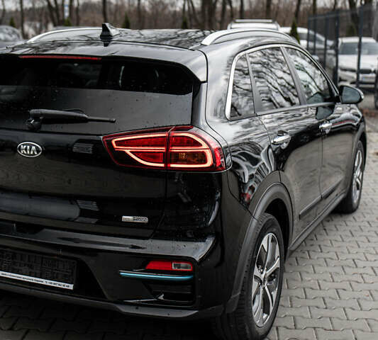 Черный Киа Niro, объемом двигателя 0 л и пробегом 114 тыс. км за 21900 $, фото 23 на Automoto.ua