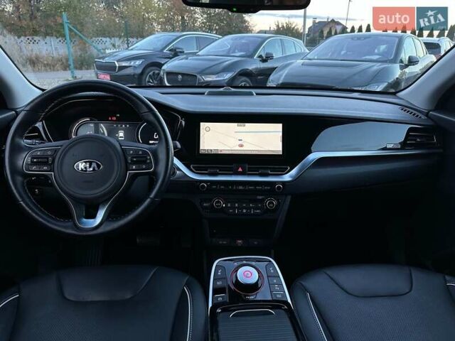 Черный Киа Niro, объемом двигателя 0 л и пробегом 35 тыс. км за 23400 $, фото 36 на Automoto.ua