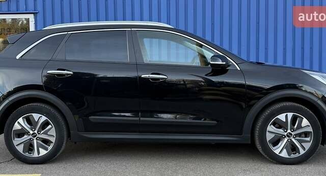 Черный Киа Niro, объемом двигателя 0 л и пробегом 111 тыс. км за 18900 $, фото 27 на Automoto.ua