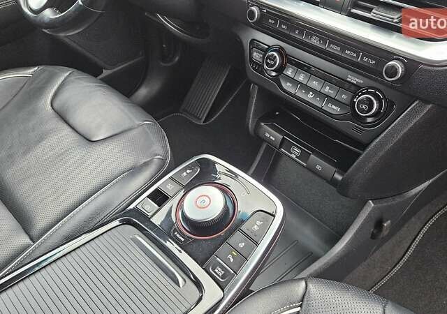 Черный Киа Niro, объемом двигателя 0 л и пробегом 139 тыс. км за 19800 $, фото 22 на Automoto.ua