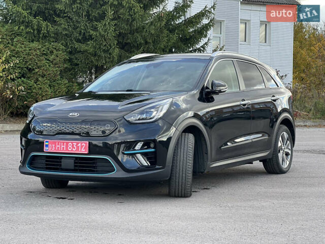 Киа Niro 2020 в Ровно на Automoto.ua Черный Киа Niro, объемом двигателя 0 л и пробегом 143 тыс. км за 18499 $, фото 2 на Automoto.ua