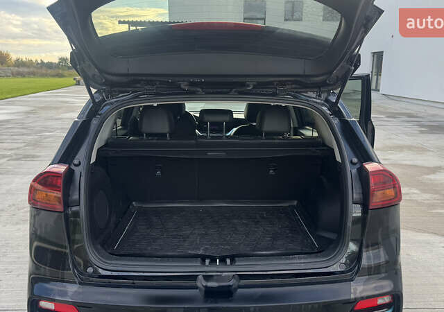 Киа Niro 2020 в Луцке на Automoto.ua Черный Киа Niro, объемом двигателя 0 л и пробегом 155 тыс. км за 19700 $, фото 2 на Automoto.ua