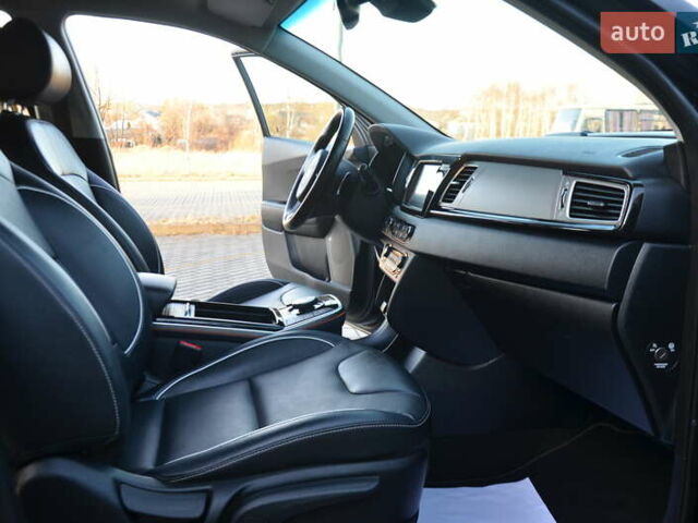 Черный Киа Niro, объемом двигателя 0 л и пробегом 68 тыс. км за 17450 $, фото 63 на Automoto.ua