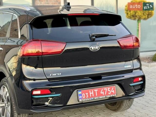Черный Киа Niro, объемом двигателя 0 л и пробегом 110 тыс. км за 17999 $, фото 18 на Automoto.ua