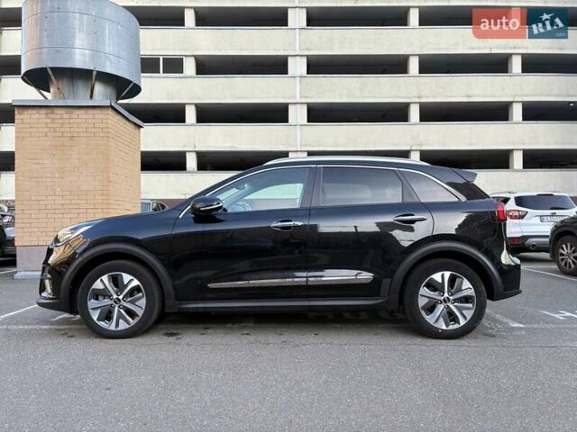 Черный Киа Niro, объемом двигателя 0 л и пробегом 105 тыс. км за 20500 $, фото 23 на Automoto.ua