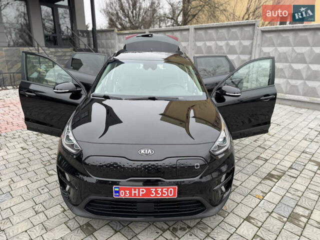 Чорний Кіа Niro, об'ємом двигуна 0 л та пробігом 109 тис. км за 17499 $, фото 24 на Automoto.ua