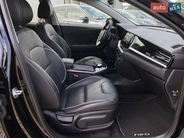 Киа Niro 2020 в Львове на Automoto.ua Черный Киа Niro, объемом двигателя 0 л и пробегом 70 тыс. км за 22500 $, фото 63 на Automoto.ua