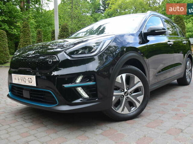 Черный Киа Niro, объемом двигателя 0 л и пробегом 76 тыс. км за 17550 $, фото 5 на Automoto.ua