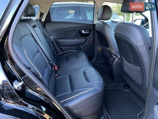 Черный Киа Niro, объемом двигателя 0 л и пробегом 93 тыс. км за 22700 $, фото 54 на Automoto.ua
