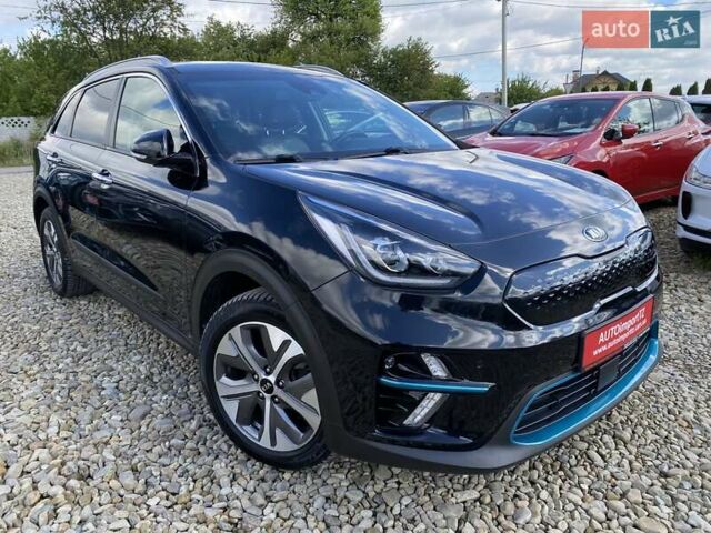 Чорний Кіа Niro, об'ємом двигуна 0 л та пробігом 88 тис. км за 22900 $, фото 19 на Automoto.ua