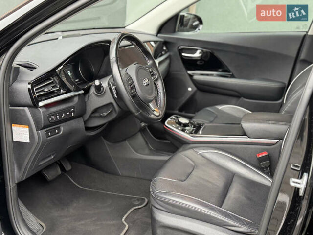 Черный Киа Niro, объемом двигателя 0 л и пробегом 132 тыс. км за 18699 $, фото 27 на Automoto.ua