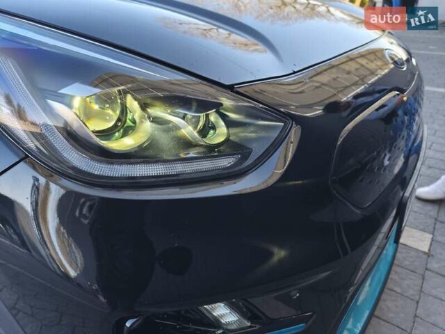 Черный Киа Niro, объемом двигателя 0 л и пробегом 46 тыс. км за 17000 $, фото 19 на Automoto.ua