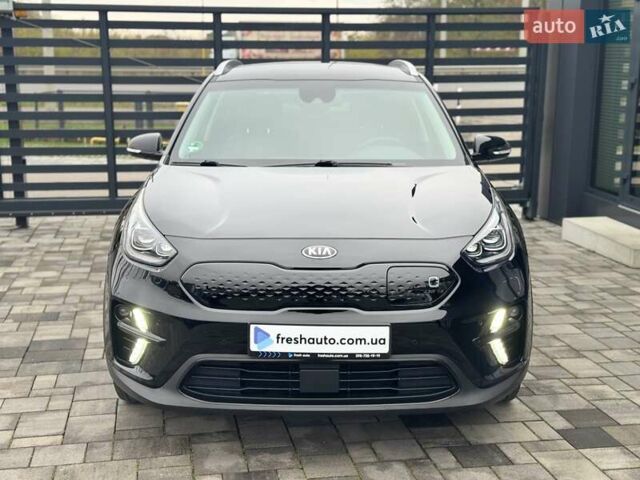 Черный Киа Niro, объемом двигателя 0 л и пробегом 113 тыс. км за 21900 $, фото 1 на Automoto.ua