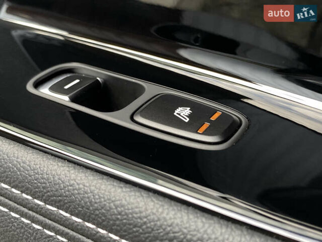 Чорний Кіа Niro, об'ємом двигуна 0 л та пробігом 64 тис. км за 22700 $, фото 87 на Automoto.ua