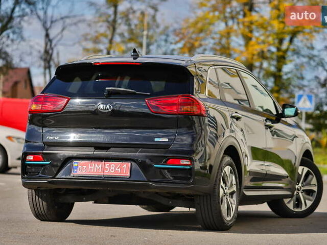 Черный Киа Niro, объемом двигателя 0 л и пробегом 124 тыс. км за 19500 $, фото 7 на Automoto.ua