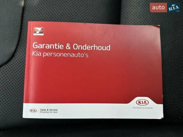 Черный Киа Niro, объемом двигателя 0 л и пробегом 80 тыс. км за 23400 $, фото 56 на Automoto.ua