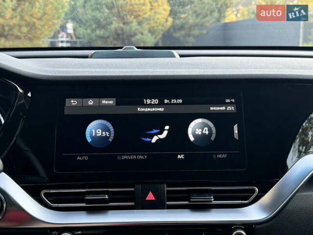 Черный Киа Niro, объемом двигателя 0 л и пробегом 50 тыс. км за 23499 $, фото 84 на Automoto.ua