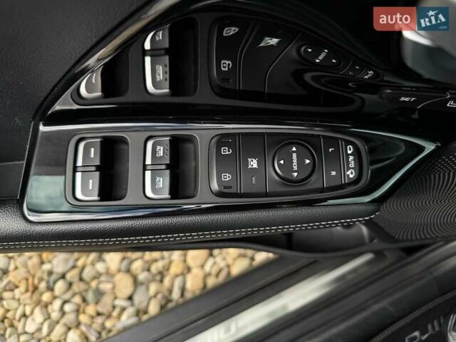 Чорний Кіа Niro, об'ємом двигуна 0 л та пробігом 69 тис. км за 23200 $, фото 39 на Automoto.ua