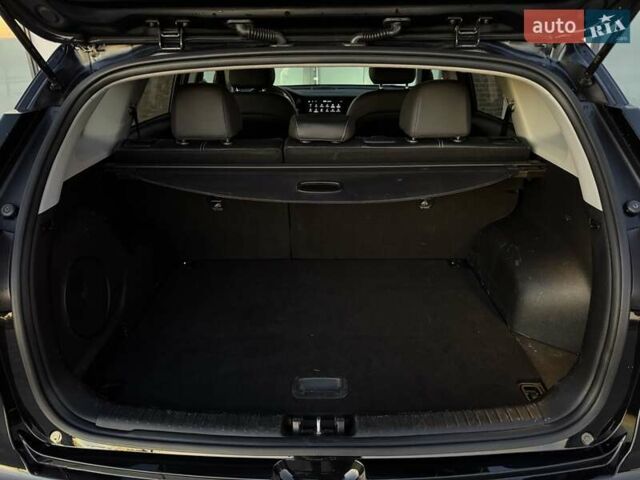 Черный Киа Niro, объемом двигателя 0 л и пробегом 110 тыс. км за 17999 $, фото 64 на Automoto.ua