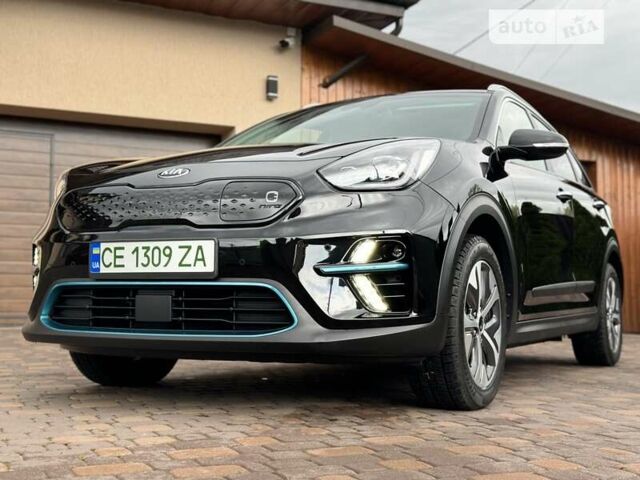 Чорний Кіа Niro, об'ємом двигуна 0 л та пробігом 157 тис. км за 22400 $, фото 3 на Automoto.ua