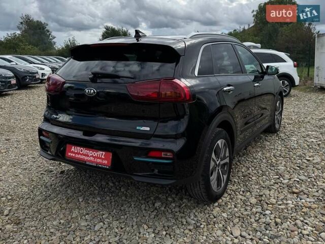 Чорний Кіа Niro, об'ємом двигуна 0 л та пробігом 69 тис. км за 23200 $, фото 22 на Automoto.ua