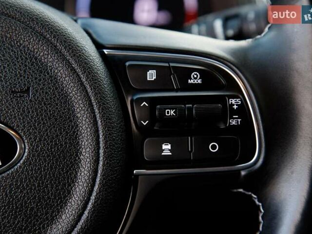 Черный Киа Niro, объемом двигателя 0 л и пробегом 110 тыс. км за 17450 $, фото 55 на Automoto.ua