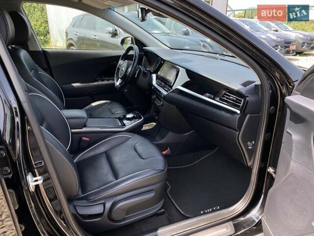 Черный Киа Niro, объемом двигателя 0 л и пробегом 115 тыс. км за 21300 $, фото 57 на Automoto.ua