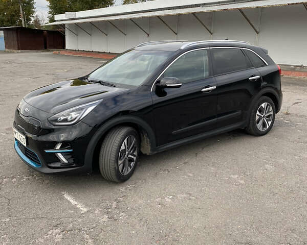 Киа Niro 2020 в Виннице на Automoto.ua Черный Киа Niro, объемом двигателя 0 л и пробегом 170 тыс. км за 18499 $, фото 7 на Automoto.ua