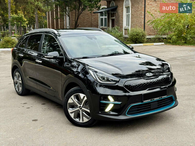 Чорний Кіа Niro, об'ємом двигуна 0 л та пробігом 107 тис. км за 20500 $, фото 2 на Automoto.ua