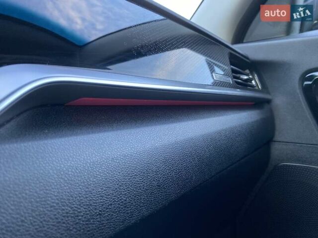 Чорний Кіа Niro, об'ємом двигуна 0 л та пробігом 88 тис. км за 21900 $, фото 6 на Automoto.ua