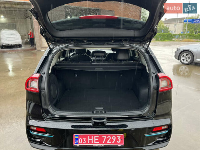 Черный Киа Niro, объемом двигателя 0 л и пробегом 104 тыс. км за 17550 $, фото 13 на Automoto.ua