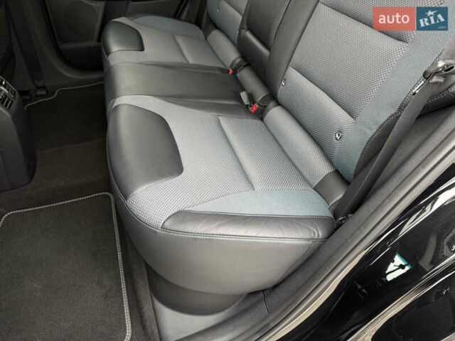 Черный Киа Niro, объемом двигателя 0 л и пробегом 61 тыс. км за 19300 $, фото 29 на Automoto.ua