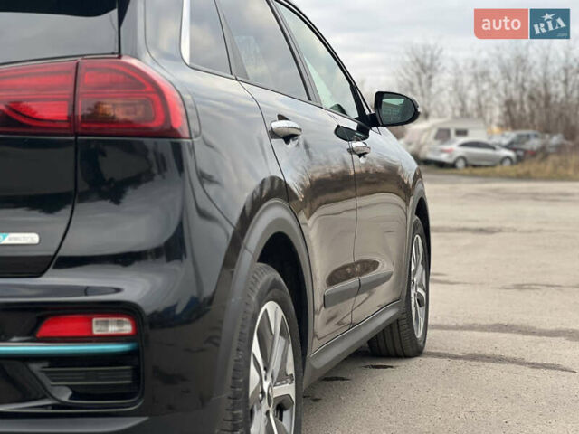 Чорний Кіа Niro, об'ємом двигуна 0 л та пробігом 140 тис. км за 17999 $, фото 30 на Automoto.ua