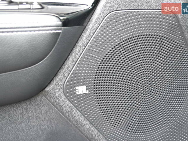 Чорний Кіа Niro, об'ємом двигуна 0 л та пробігом 169 тис. км за 18450 $, фото 32 на Automoto.ua