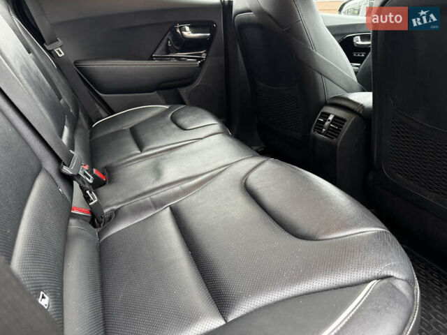Черный Киа Niro, объемом двигателя 0 л и пробегом 159 тыс. км за 18950 $, фото 22 на Automoto.ua