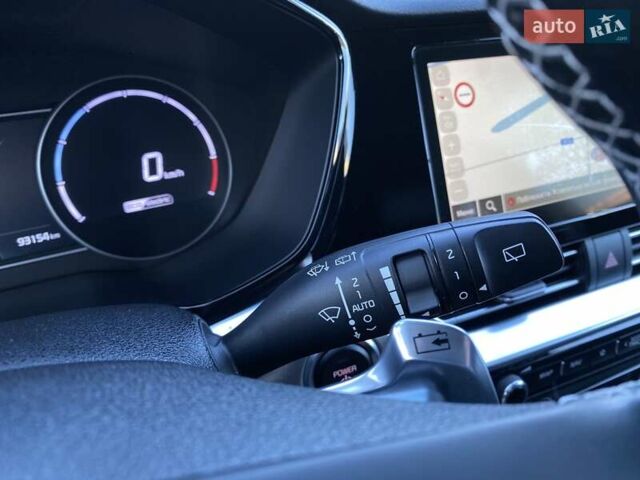 Черный Киа Niro, объемом двигателя 0 л и пробегом 93 тыс. км за 22700 $, фото 29 на Automoto.ua